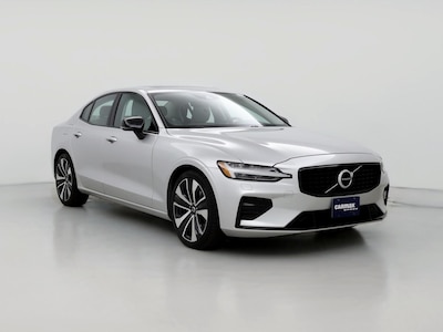 2022 Volvo S60 B5 Momentum -
                Boston, MA