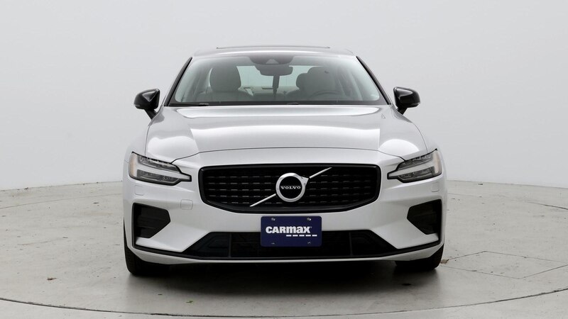 2022 Volvo S60 B5 Momentum 5