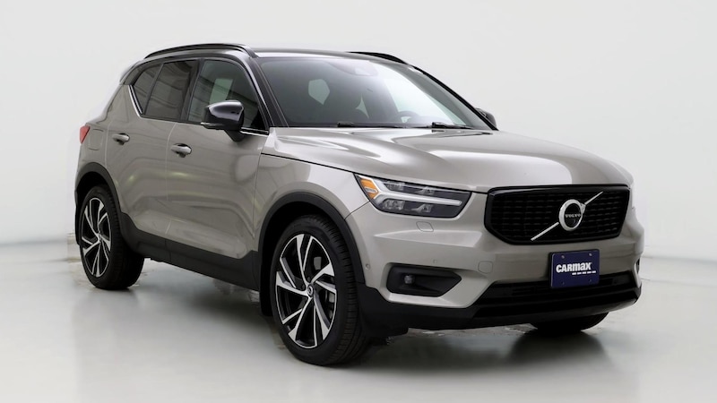 2022 Volvo XC40 T5 R-Design Hero Image