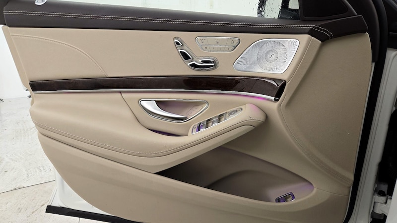 2019 Mercedes-Benz S-Class S 560 12