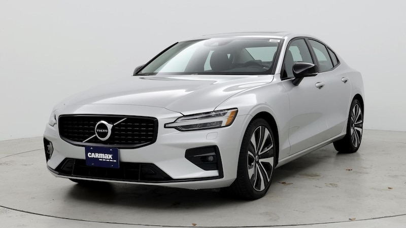 2022 Volvo S60 B5 Momentum 4