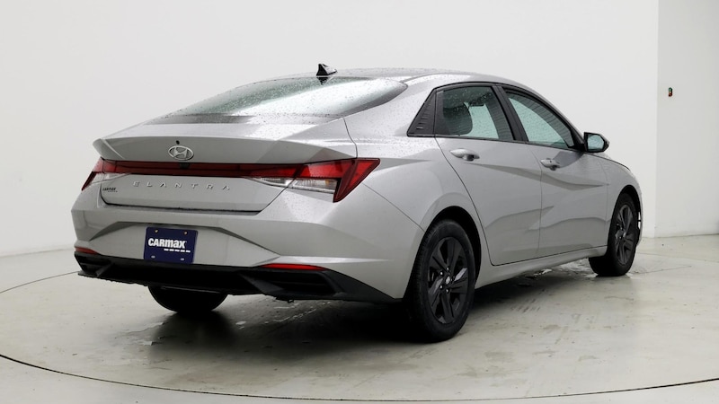 2022 Hyundai Elantra SEL 8