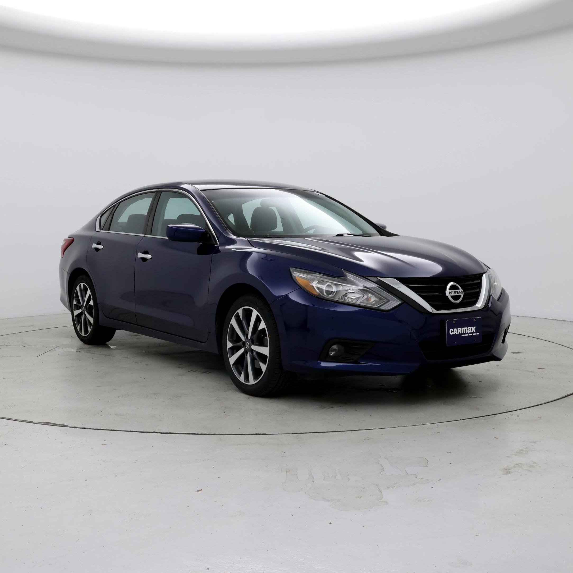 Thumbnail: 2017 Nissan Altima - 2