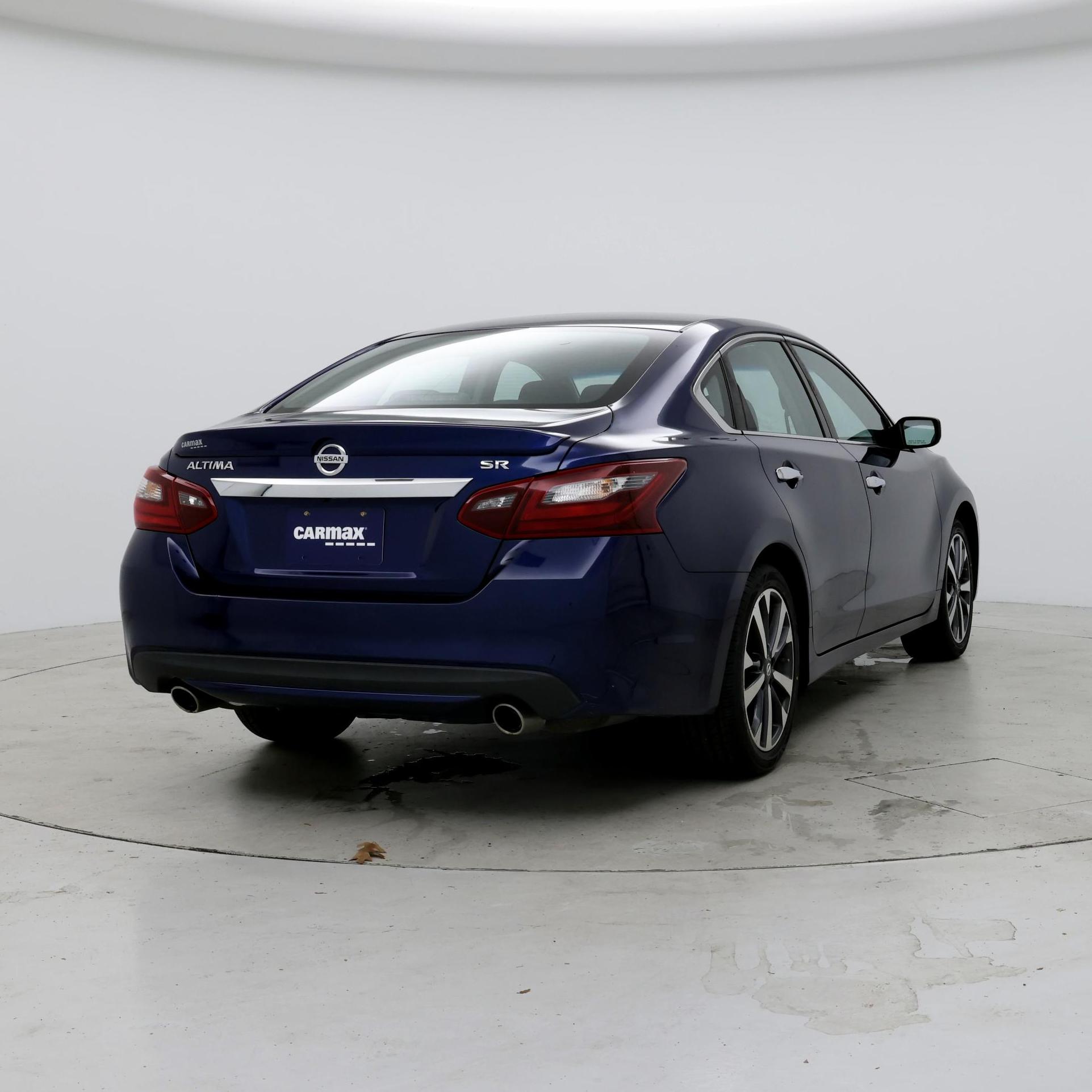 Thumbnail: 2017 Nissan Altima - 6