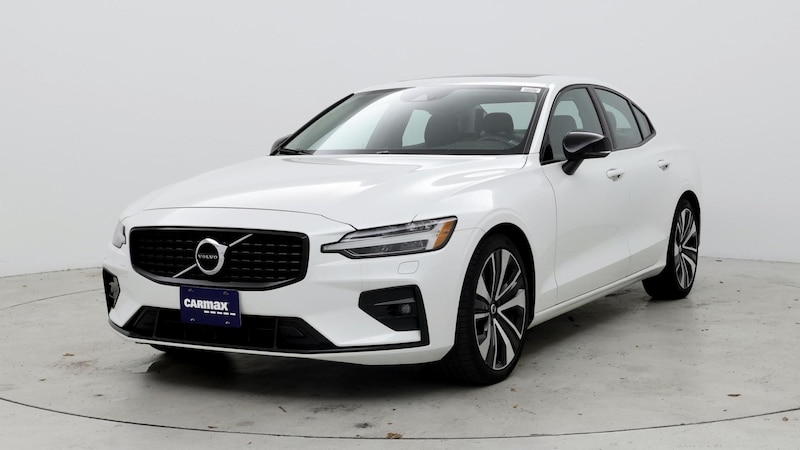 2022 Volvo S60 B5 Momentum 4