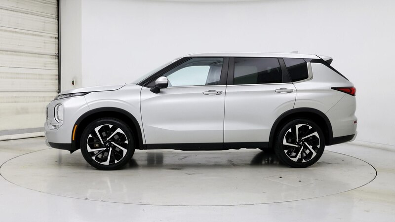 2022 Mitsubishi Outlander SE 3