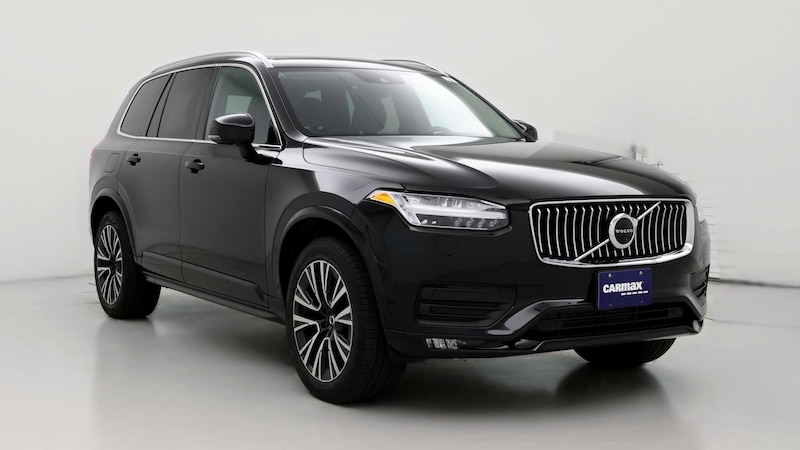 2022 Volvo XC90 T6 Momentum Hero Image