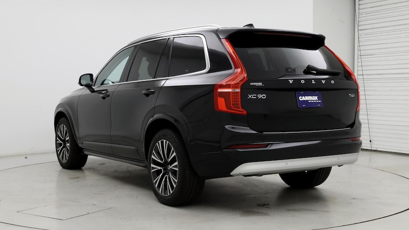 2022 Volvo XC90 T6 Momentum 2