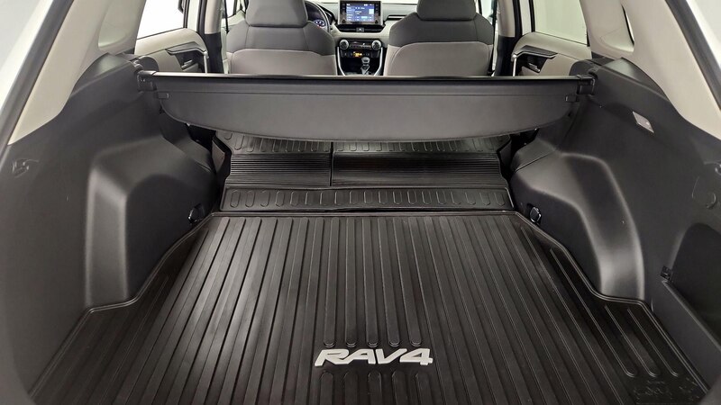 2019 Toyota RAV4 XLE 22