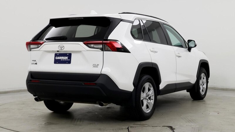 2019 Toyota RAV4 XLE 8