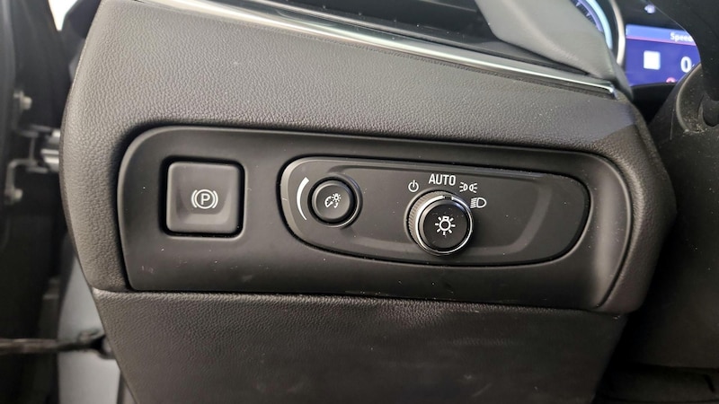 2021 Buick Enclave Essence 13