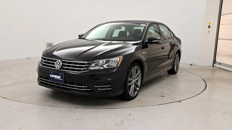 2018 Volkswagen Passat R-Line Hero Image