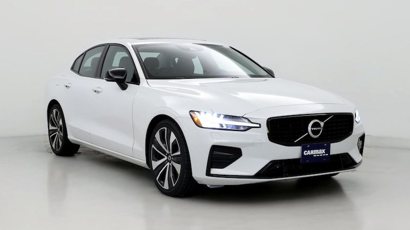 2022 Volvo S60 B5 Momentum Hero Image