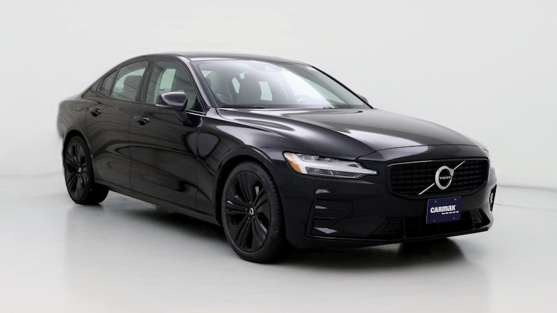 2022 Volvo S60 B5 Momentum Hero Image