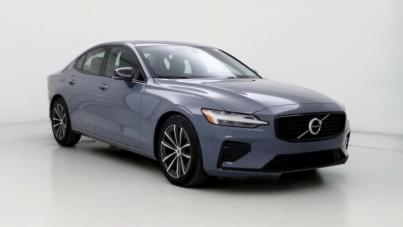 2022 Volvo S60 B5 Momentum Hero Image