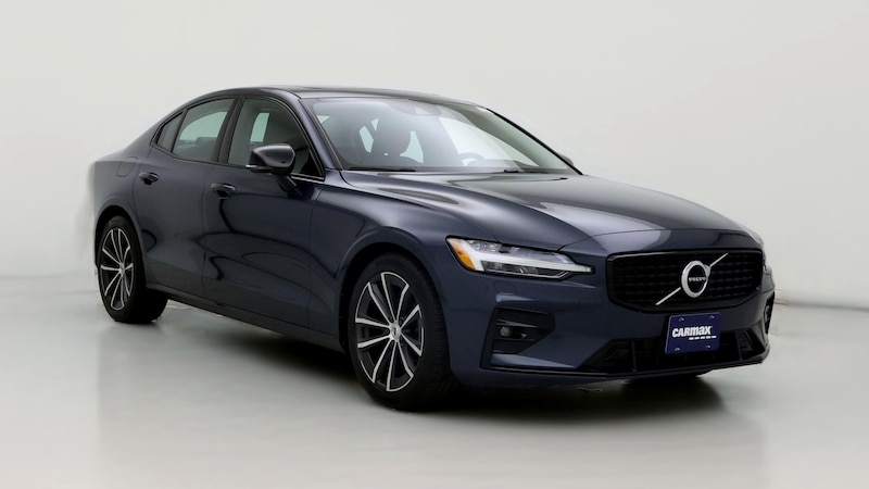 2022 Volvo S60 B5 Momentum Hero Image