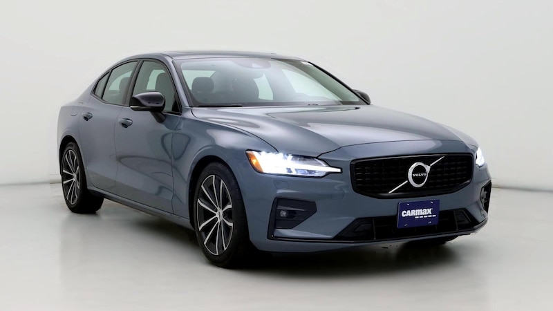 2022 Volvo S60 B5 Momentum Hero Image