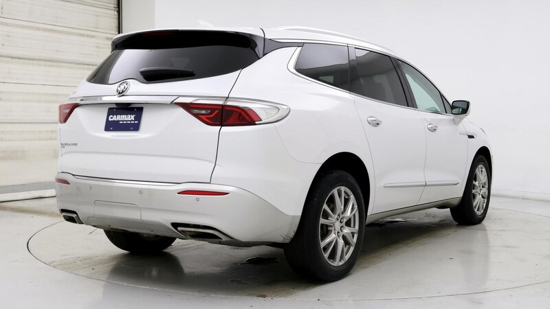 2022 Buick Enclave Essence 8