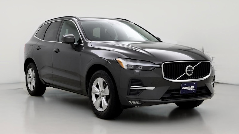 2022 Volvo XC60 B5 Momentum Hero Image