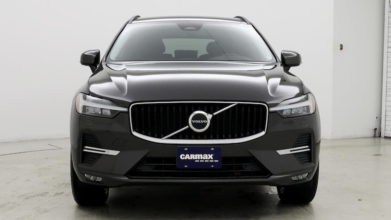 2022 Volvo XC60 B5 Momentum 5