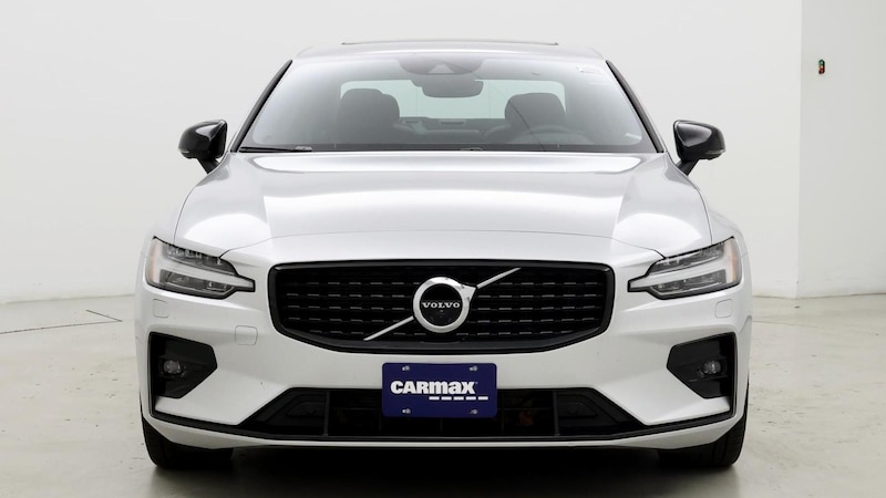 2022 Volvo S60 B5 R-Design 5