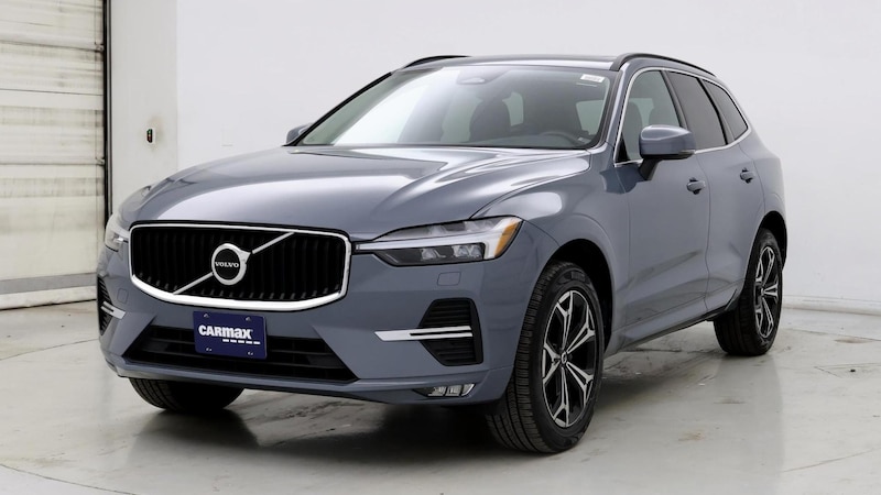 2022 Volvo XC60 B5 Momentum 4