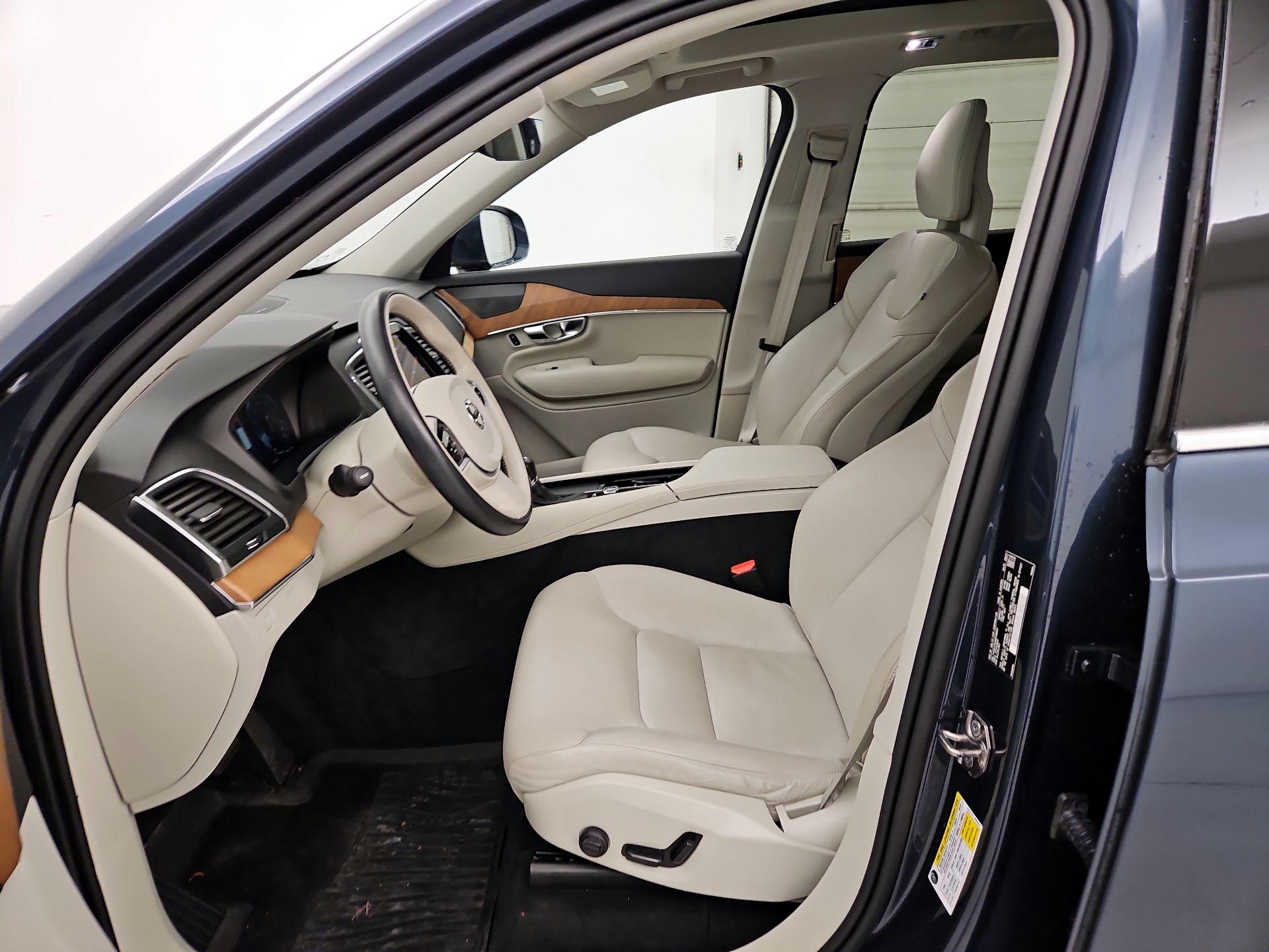 Thumbnail: 2022 Volvo XC90 - 11