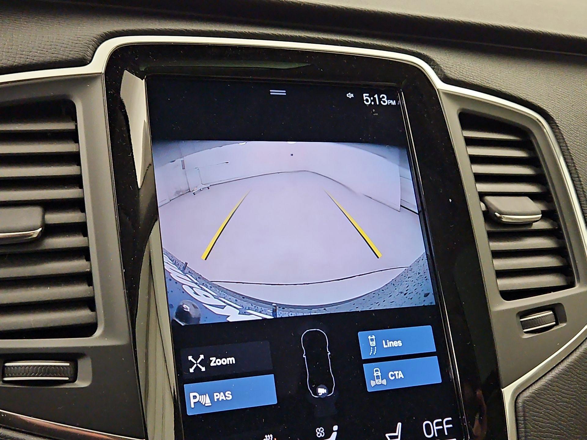 Thumbnail: 2022 Volvo XC90 - 15