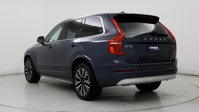 2022 Volvo XC90 T6 Momentum 2