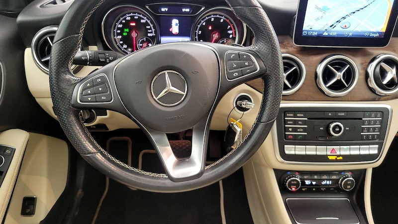 2019 Mercedes-Benz GLA 250 10