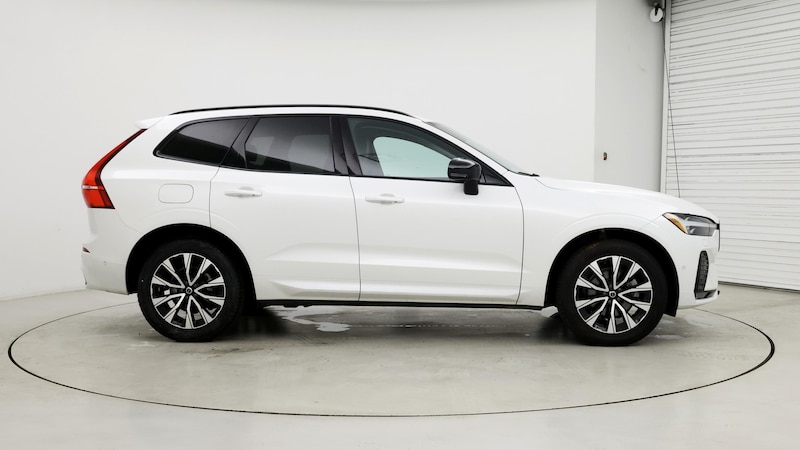 2023 Volvo XC60 B5 Plus 7