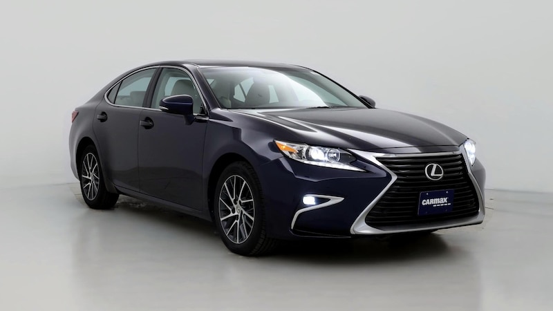 2016 Lexus ES 350 Hero Image