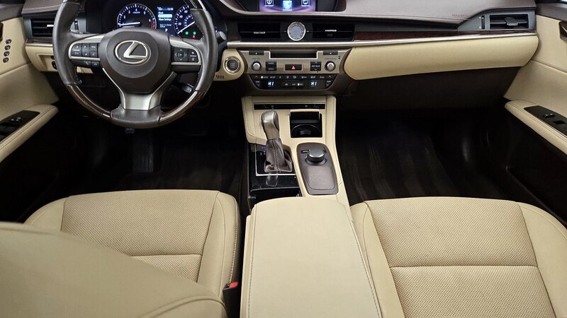 2016 Lexus ES 350 9