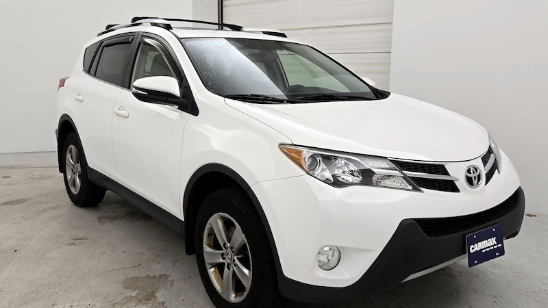 2015 Toyota RAV4 XLE 3