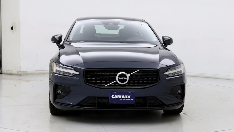 2022 Volvo S60 B5 Momentum 5