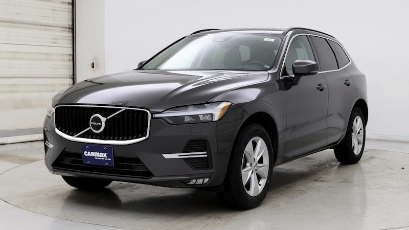 2022 Volvo XC60 B5 Momentum 4