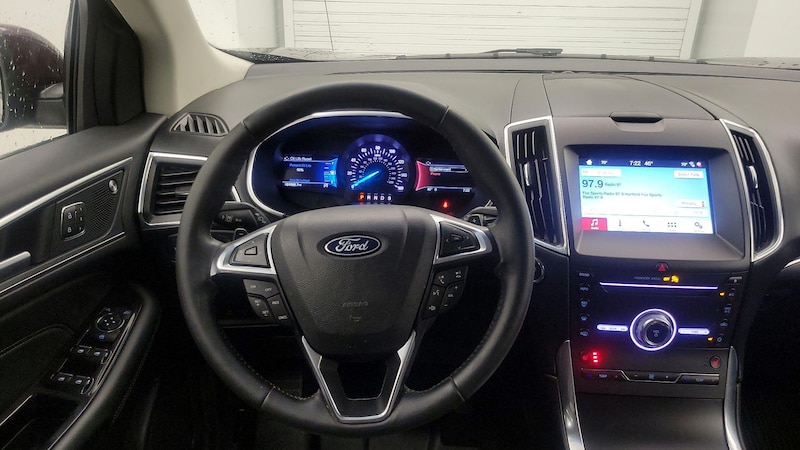 2019 Ford Edge Titanium 10