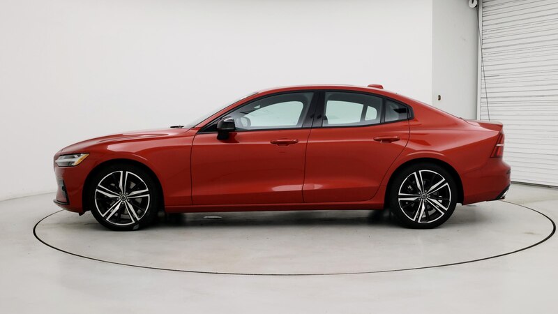 2022 Volvo S60 B5 R-Design 3