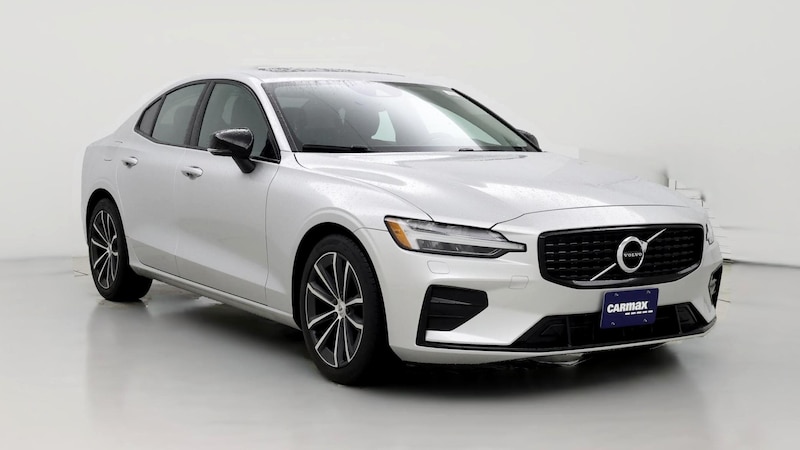 2022 Volvo S60 B5 Momentum Hero Image