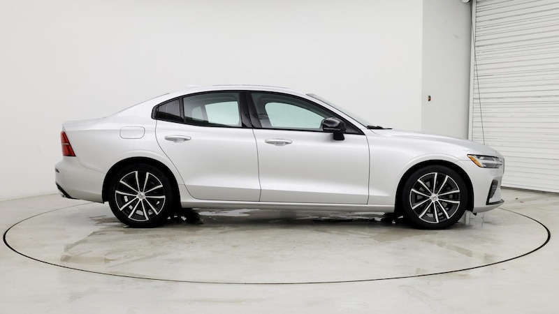 2022 Volvo S60 B5 Momentum 7