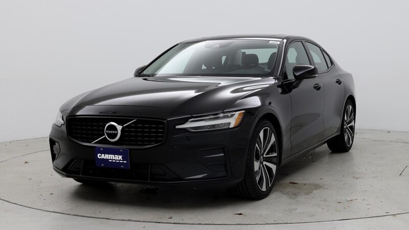 2022 Volvo S60 B5 Momentum 4