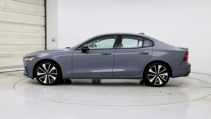 2022 Volvo S60 B5 Momentum 3