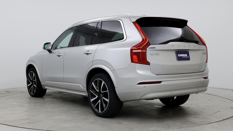 2022 Volvo XC90 T6 Momentum 2