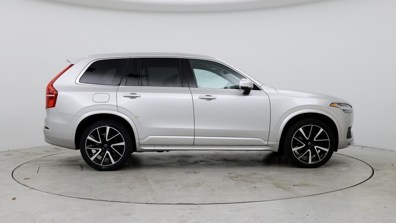 2022 Volvo XC90 T6 Momentum 7