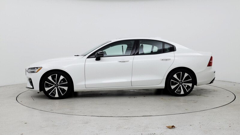 2022 Volvo S60 B5 Momentum 3