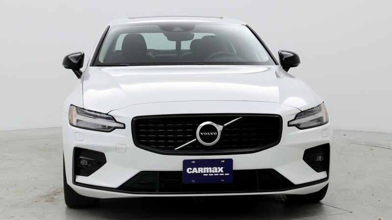 2022 Volvo S60 B5 Momentum 5