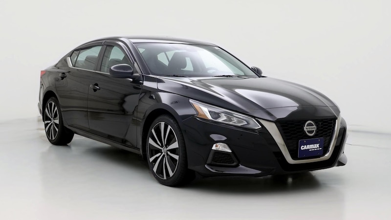 2020 Nissan Altima SR Hero Image