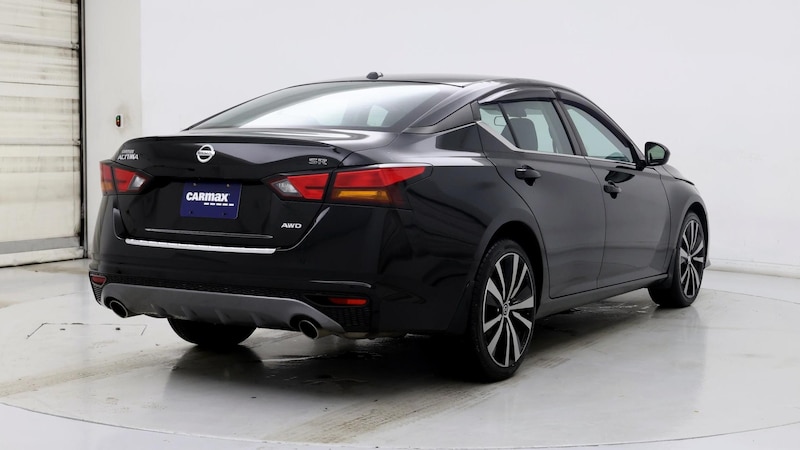 2020 Nissan Altima SR 8