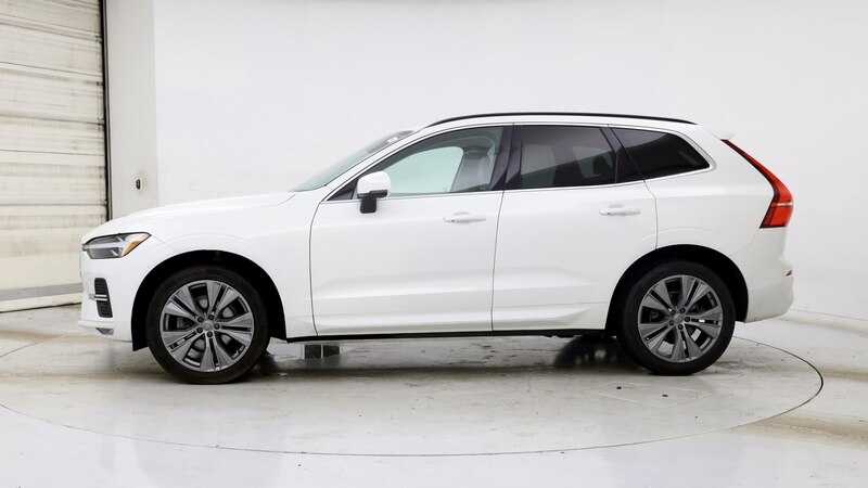 2022 Volvo XC60 B5 Momentum 3