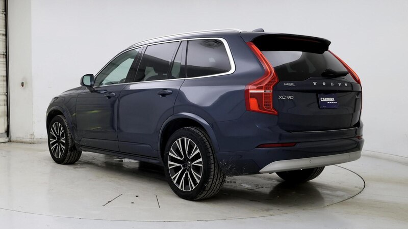 2022 Volvo XC90 T6 Momentum 2